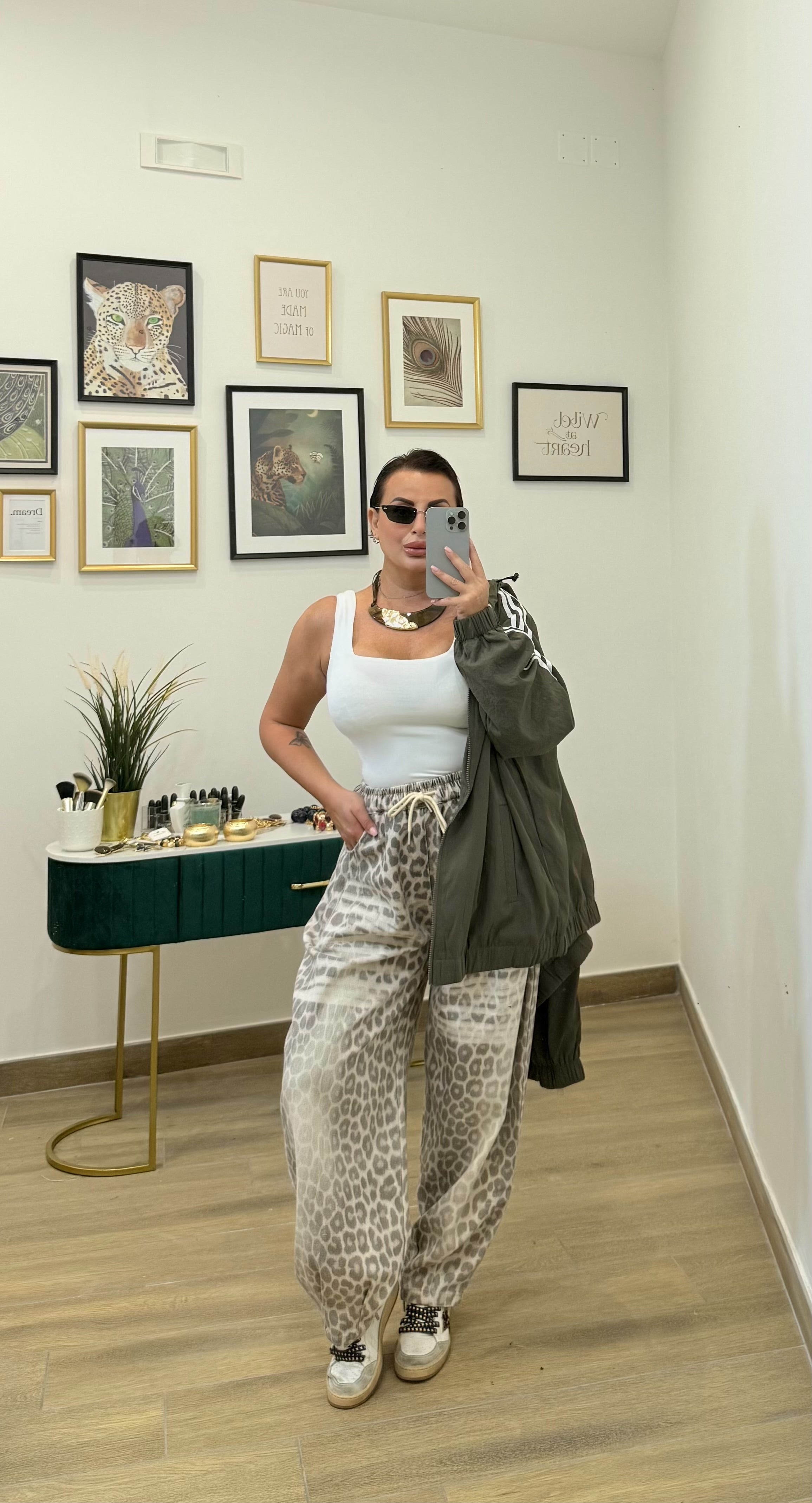 Panta tuta animalier neutro