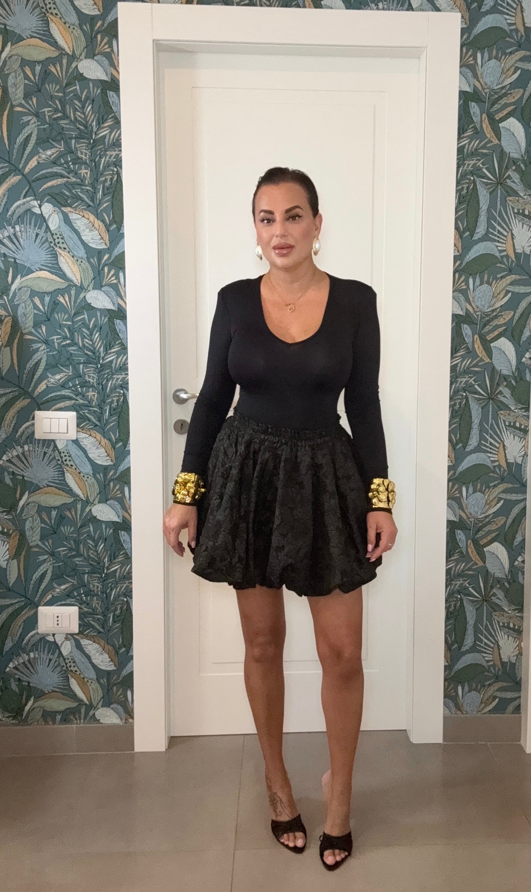 Maglia spalline nere