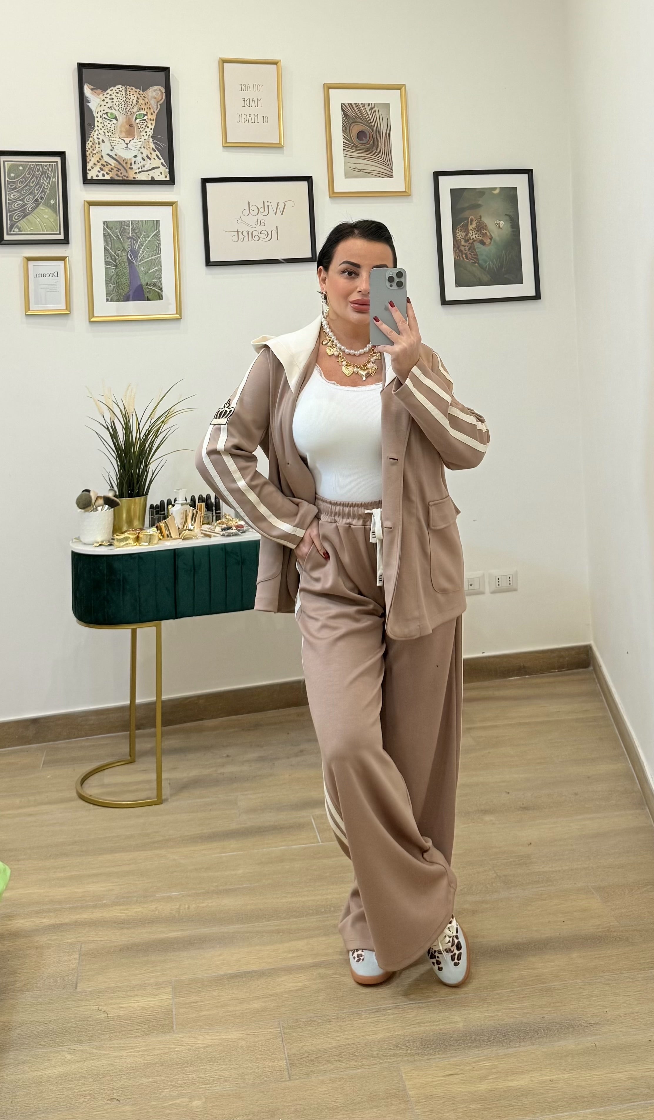 Coordinato tuta cappuccio beige