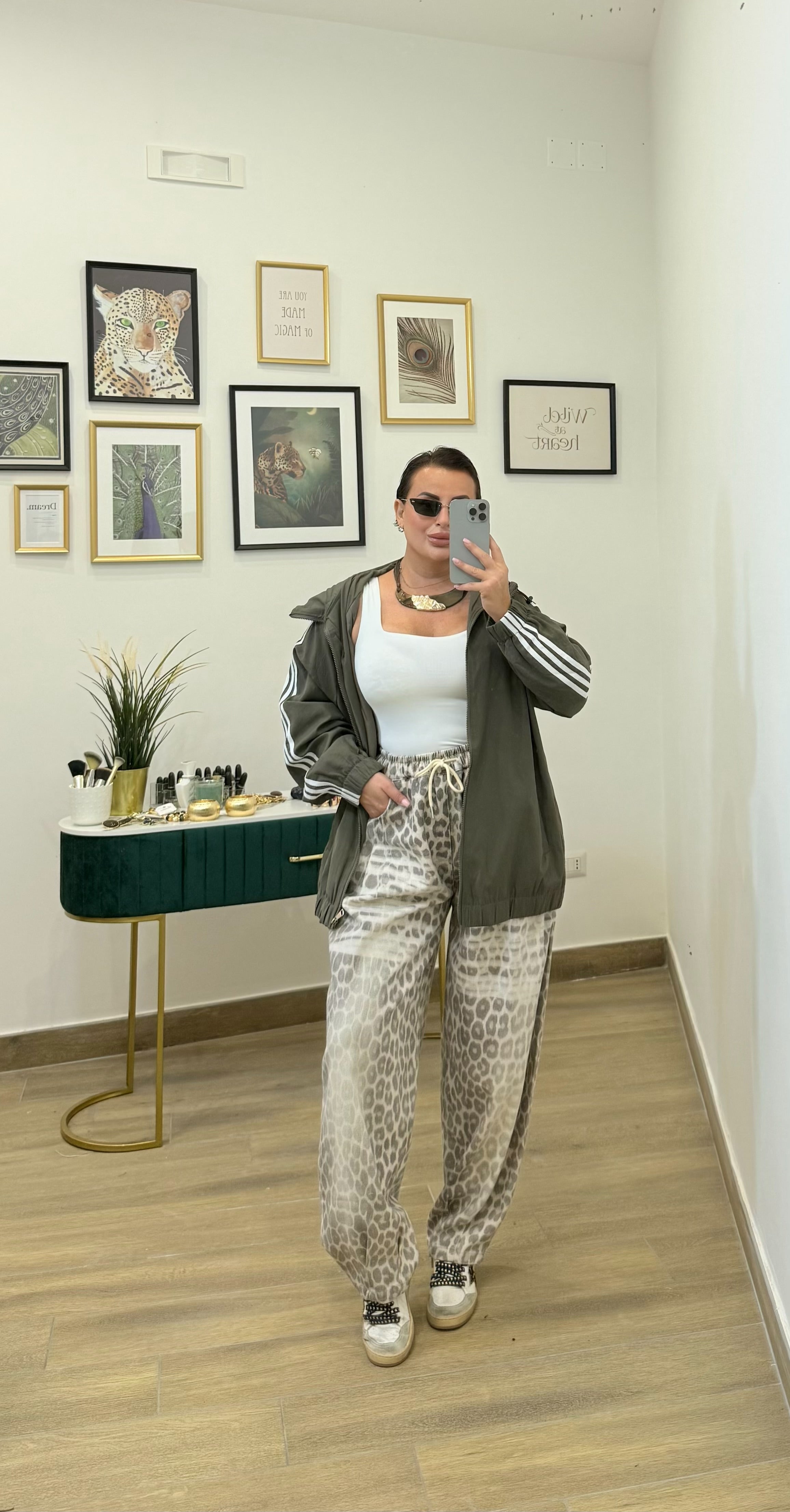 Panta tuta animalier neutro